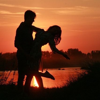 女孩子脱单七大爱情宝典